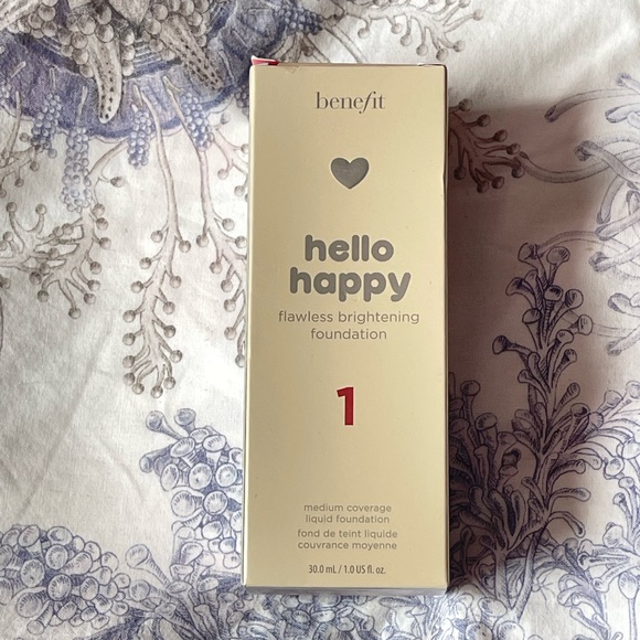 Benefit Hello Happy Brightening Foundation #1 Fair Cool - Picture 2 of 11